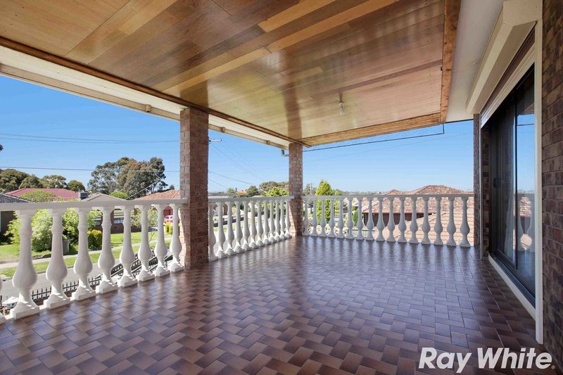 Photo - 15 Maryland Close, Thomastown VIC 3074 - Image 11