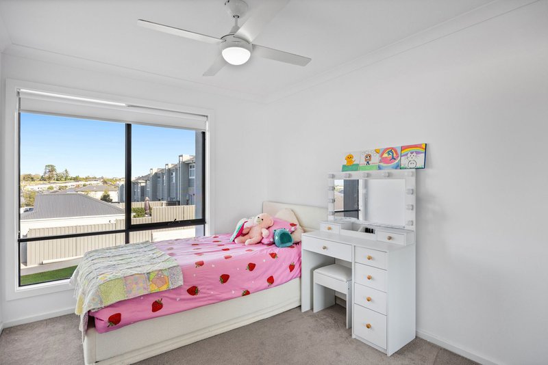 Photo - 15 Masquerade Road, Berwick VIC 3806 - Image 13