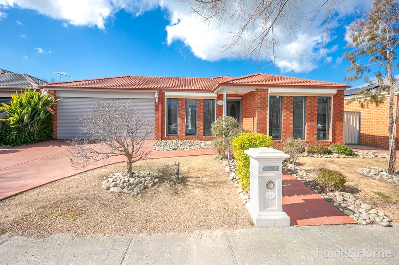 15 Massie Circuit, Sunbury VIC 3429