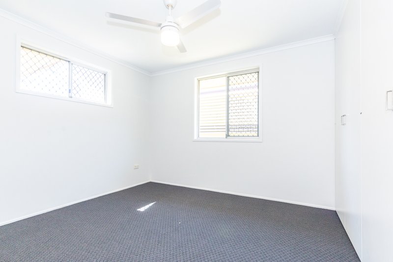 Photo - 15 Mcaneny Street, Redcliffe QLD 4020 - Image 6