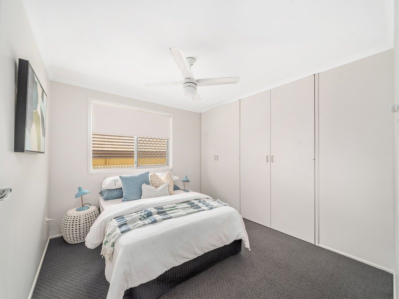 Photo - 15 Mcaneny Street, Redcliffe QLD 4020 - Image 11