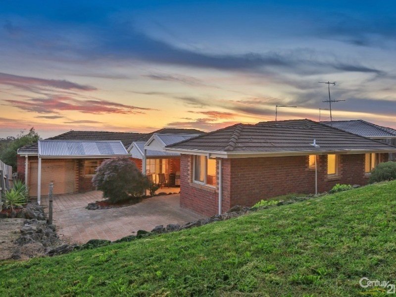 Photo - 15 Mccaffery Rise, Pakenham VIC 3810 - Image 19