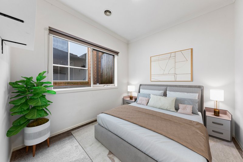 Photo - 15 Mcclenaghan Place, Pakenham VIC 3810 - Image 7