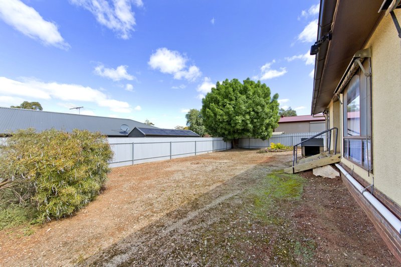 Photo - 15 Mccormack Street, Kapunda SA 5373 - Image 11