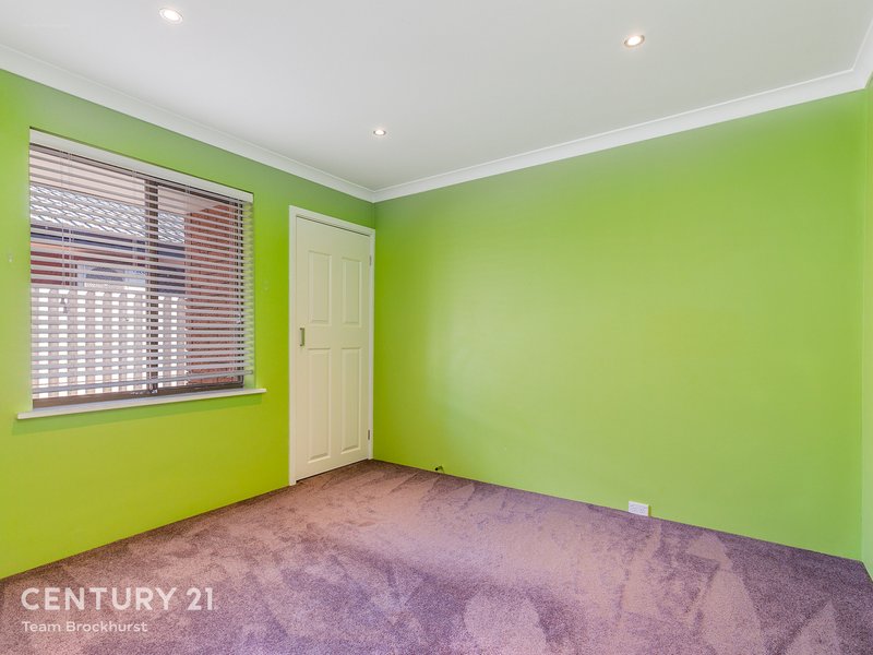 Photo - 15 Mcleish Place, Thornlie WA 6108 - Image 11