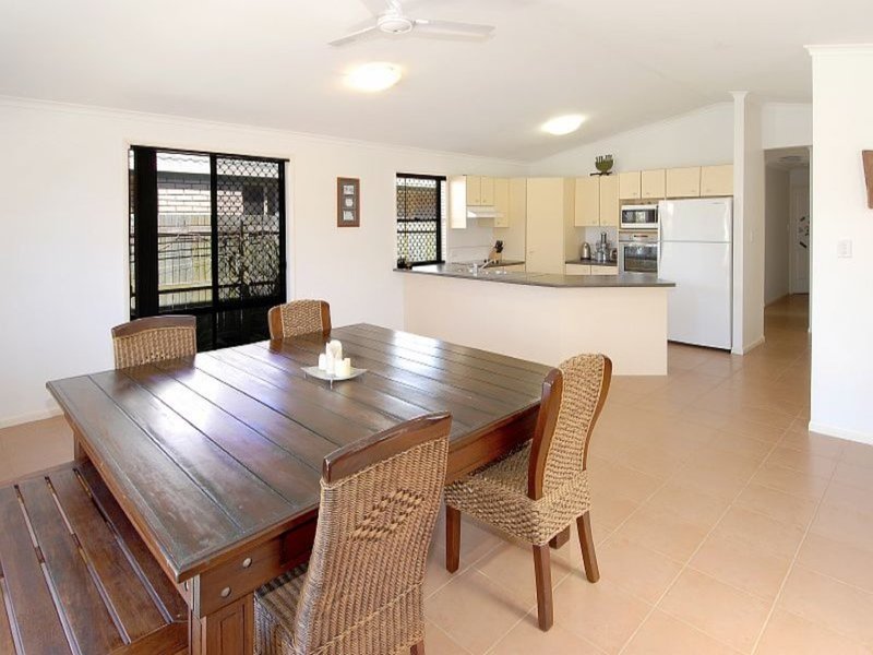 Photo - 15 Meisner Court, Mountain Creek QLD 4557 - Image 3