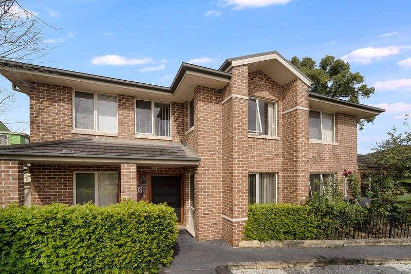 Photo - 15 Melaleuca Avenue, Fairfield East NSW 2165 - Image 1