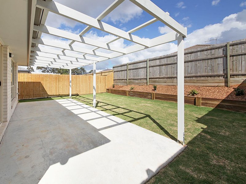 Photo - 15 Meldrum Street, Kallangur QLD 4503 - Image 12