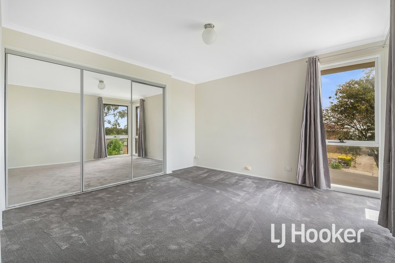 Photo - 15 Meredith Crescent, Hampton Park VIC 3976 - Image 8