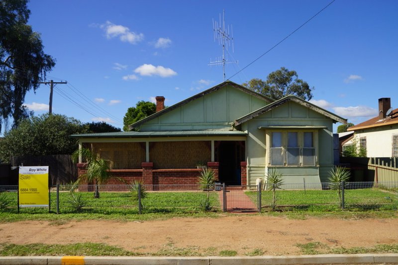 15 Merilba Street, Narromine NSW 2821