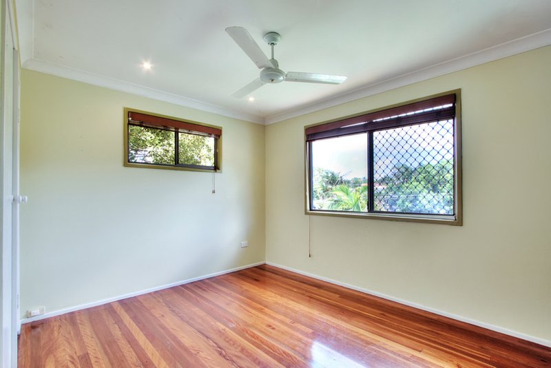 Photo - 15 Merlin Court, Rochedale South QLD 4123 - Image 6