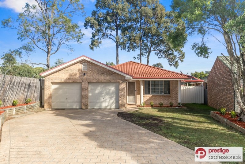 15 Merrang Court, Wattle Grove NSW 2173