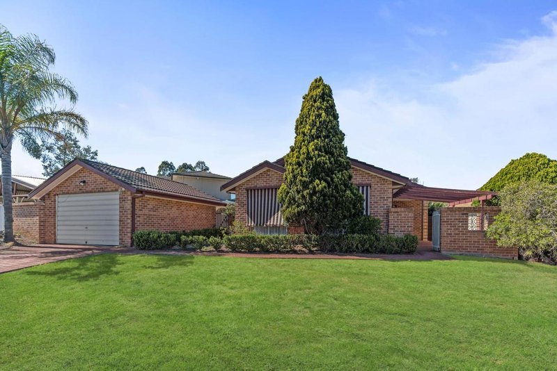 Photo - 15 Mezen Place, St Clair NSW 2759 - Image 2