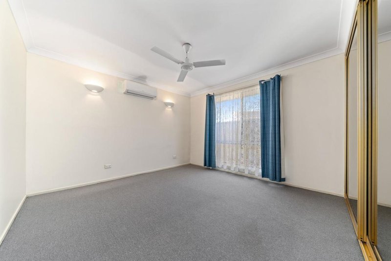 Photo - 15 Mezen Place, St Clair NSW 2759 - Image 3