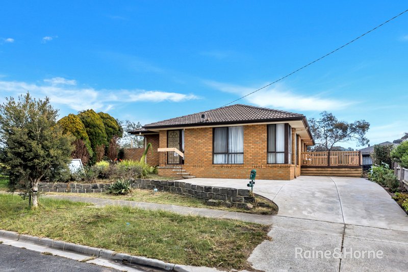 Photo - 15 Michelle Drive, Hampton Park VIC 3976 - Image 1