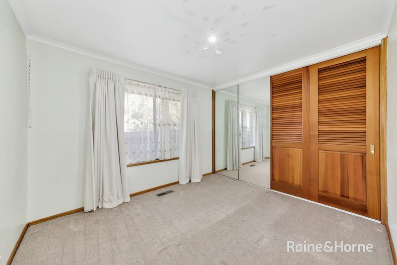 Photo - 15 Michelle Drive, Hampton Park VIC 3976 - Image 5