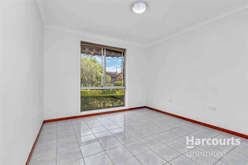 Photo - 15 Mifsud Crescent, Oakhurst NSW 2761 - Image 5