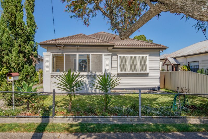 15 Miller Street, Mayfield West NSW 2304