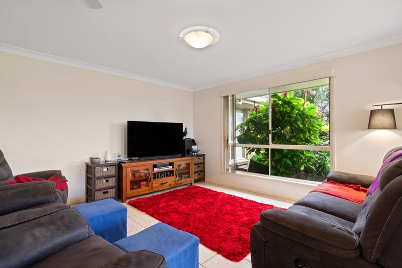 Photo - 15 Mimosa Crescent, Currimundi QLD 4551 - Image 4