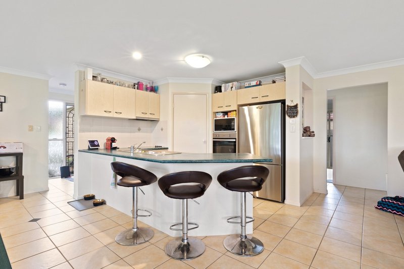 Photo - 15 Mimosa Crescent, Currimundi QLD 4551 - Image 6