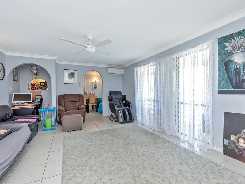 Photo - 15 Minnamurra Crescent, Hillvue NSW 2340 - Image 4