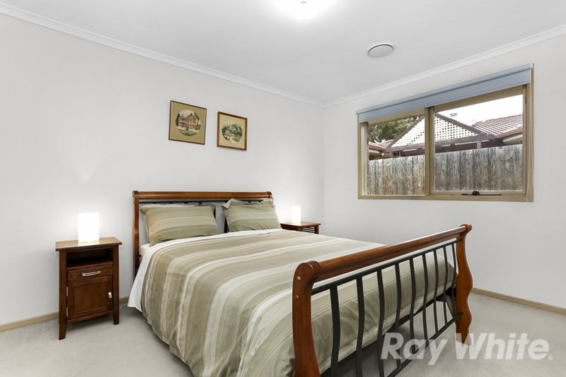 Photo - 15 Minya Court, Rowville VIC 3178 - Image 9