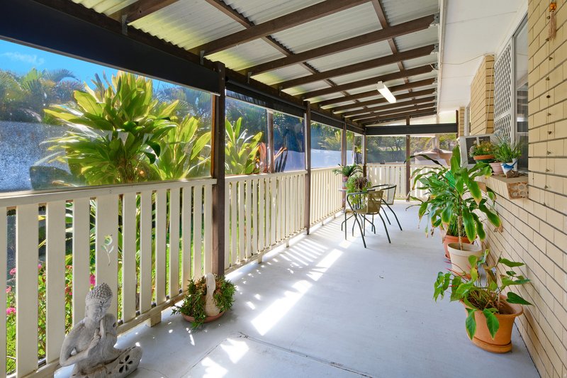 Photo - 15 Miralie Place, Ashmore QLD 4214 - Image 2