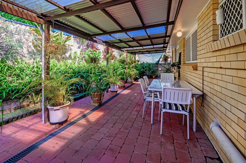 Photo - 15 Miralie Place, Ashmore QLD 4214 - Image 9