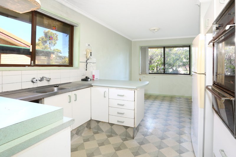 Photo - 15 Mitchell Avenue, Molendinar QLD 4214 - Image 7