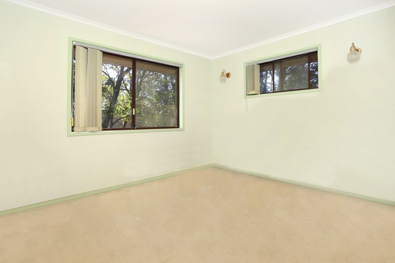 Photo - 15 Mitchell Avenue, Molendinar QLD 4214 - Image 11