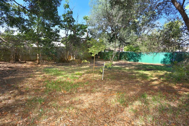 Photo - 15 Mitchell Avenue, Molendinar QLD 4214 - Image 17