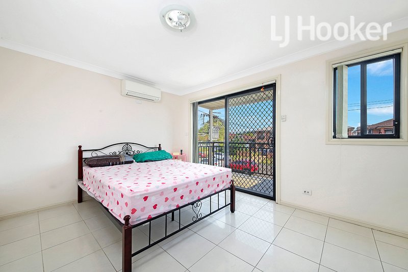 Photo - 15 Mittiamo Street, Canley Heights NSW 2166 - Image 7