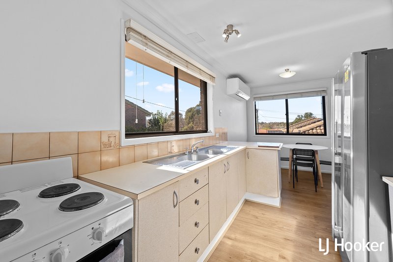 Photo - 1/5 Mocatta Place, Latham ACT 2615 - Image 4