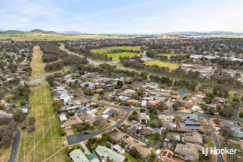 Photo - 1/5 Mocatta Place, Latham ACT 2615 - Image 15