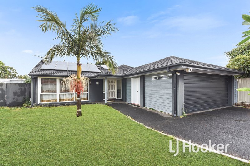 15 Mollisons Hill, Hampton Park VIC 3976