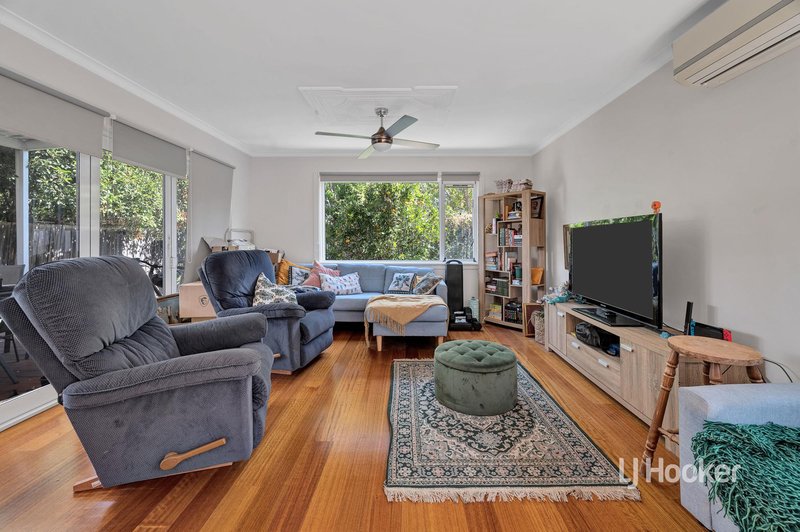 Photo - 15 Monmouth Street, Newport VIC 3015 - Image 6