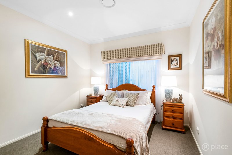 Photo - 15 Montalcino Place, Bridgeman Downs QLD 4035 - Image 16