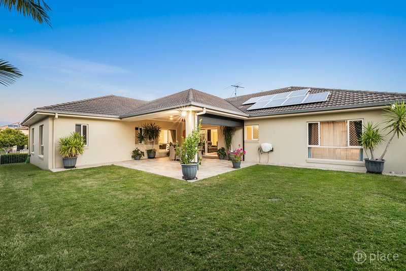 Photo - 15 Montalcino Place, Bridgeman Downs QLD 4035 - Image 21