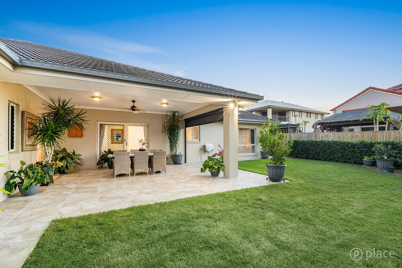 Photo - 15 Montalcino Place, Bridgeman Downs QLD 4035 - Image 22