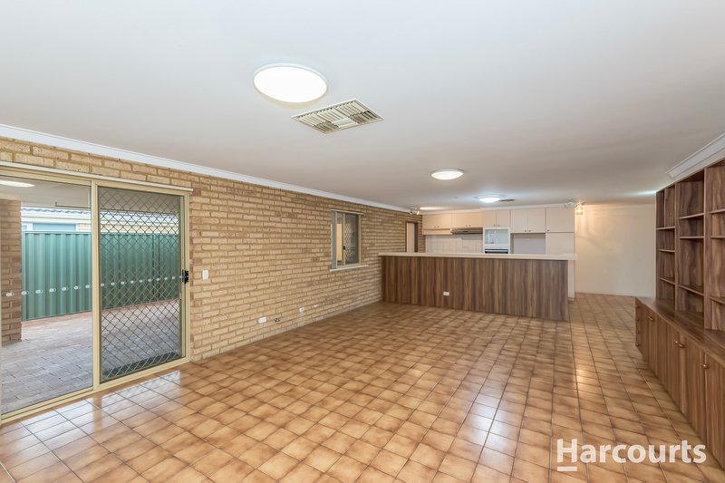 Photo - 15 Monterey Drive, Woodvale WA 6026 - Image 7