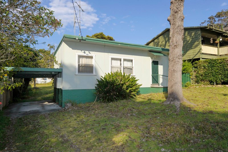 Photo - 1/5 Montevideo Parade, Nelson Bay NSW 2315 - Image 1