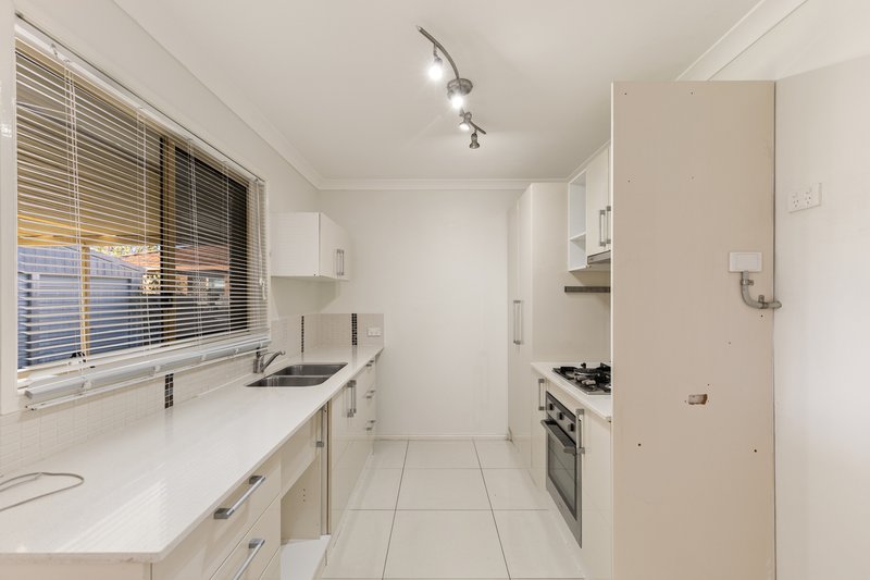 Photo - 15 Moonlight Crescent, Caboolture QLD 4510 - Image 5