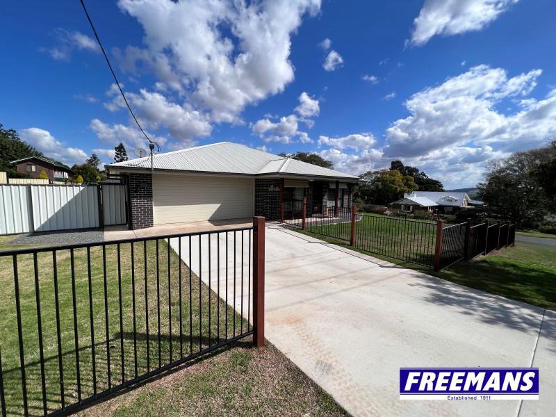 Photo - 15 Moore Street, Kingaroy QLD 4610 - Image 3