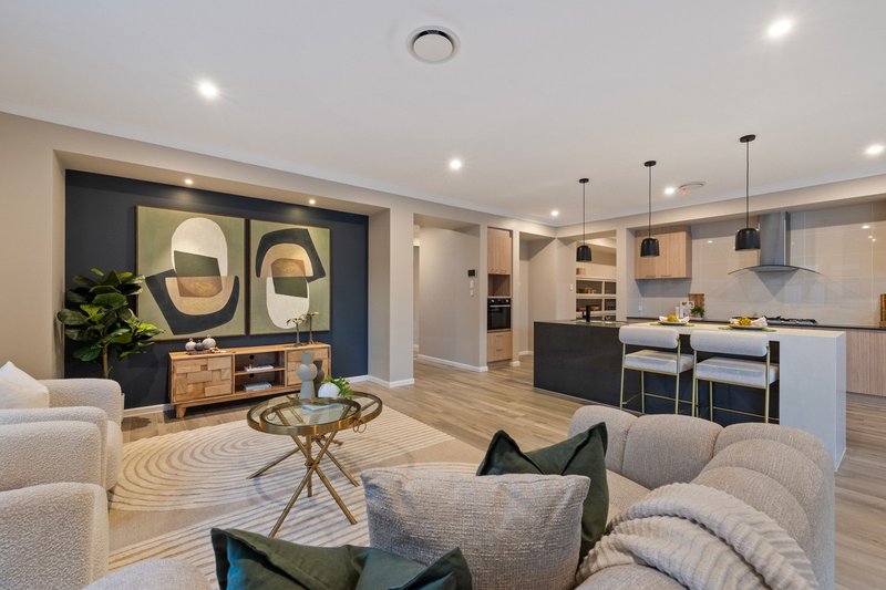 Photo - 15 Moore Street, Victoria Point QLD 4165 - Image 3