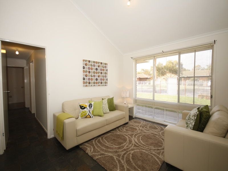 Photo - 15 Mordaunt St , Parafield Gardens SA 5107 - Image 6