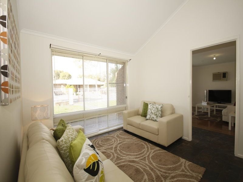 Photo - 15 Mordaunt St , Parafield Gardens SA 5107 - Image 8