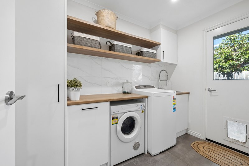 Photo - 15 Morris Road, Woodend VIC 3442 - Image 14