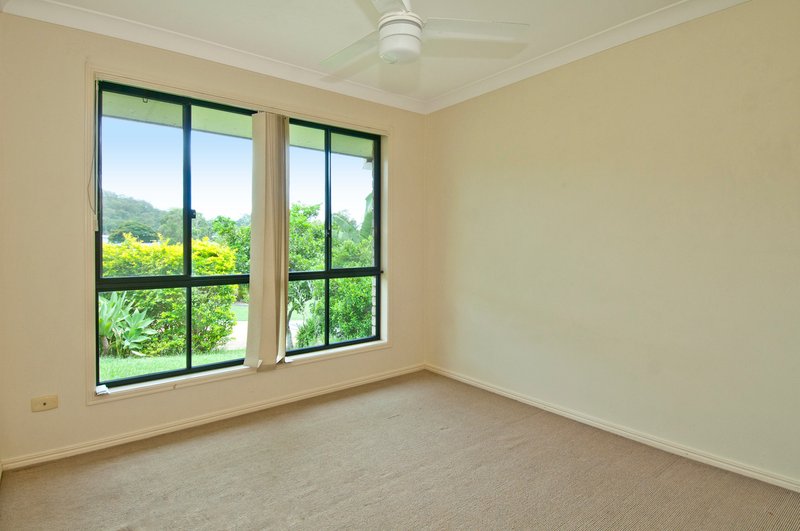 Photo - 15 Mountain View Crescent, Mount Warren Park QLD 4207 - Image 8