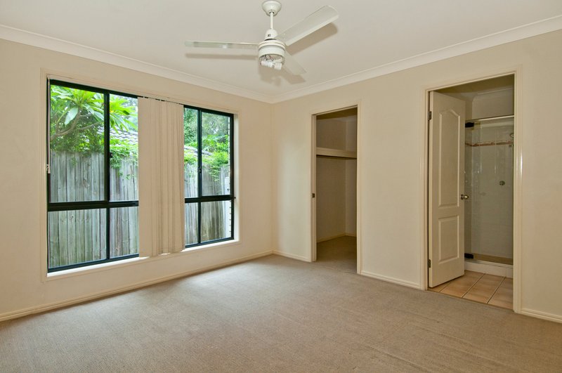 Photo - 15 Mountain View Crescent, Mount Warren Park QLD 4207 - Image 10