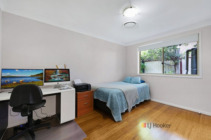 Photo - 15 Mountain View Drive, Woongarrah NSW 2259 - Image 11